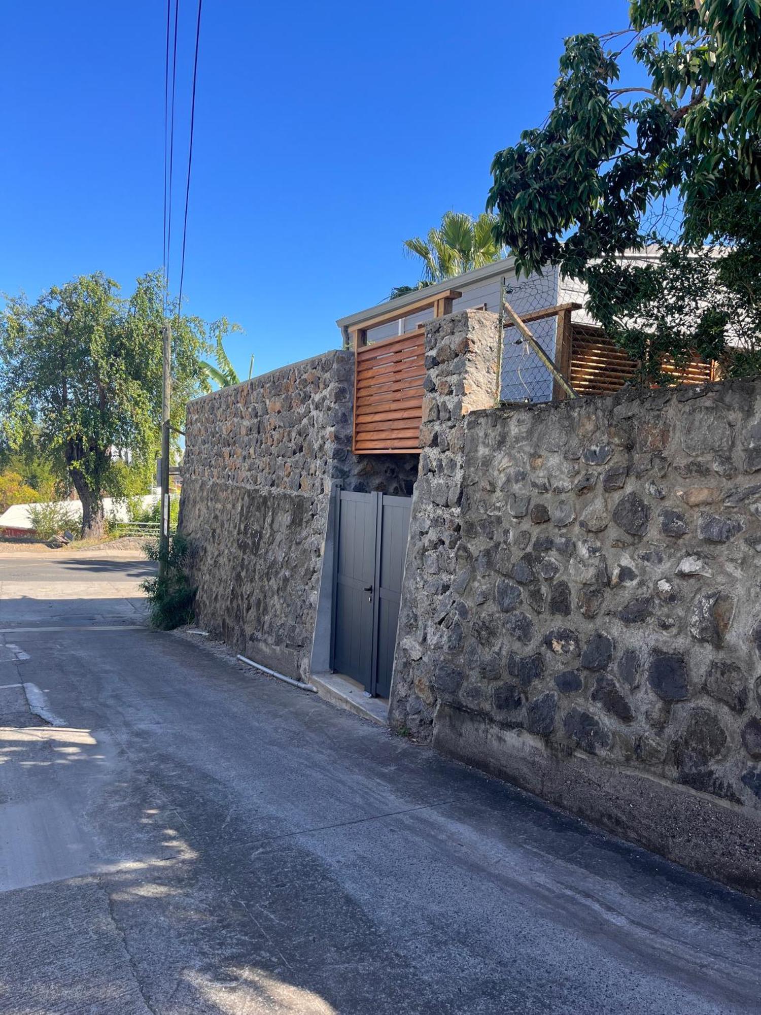 Bungalow Leu Gadiamb Сен-Лу Екстериор снимка