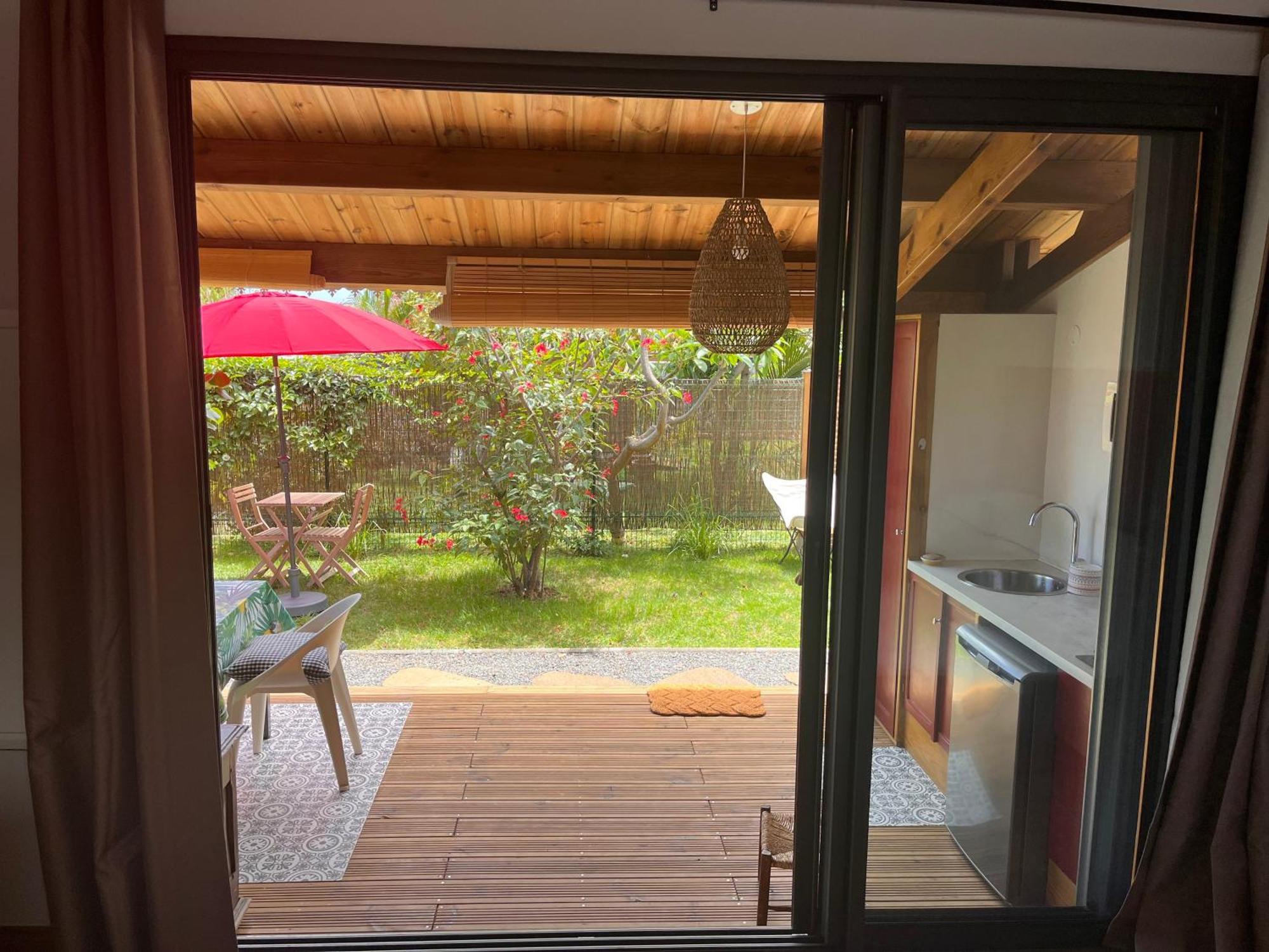 Bungalow Leu Gadiamb Сен-Лу Екстериор снимка